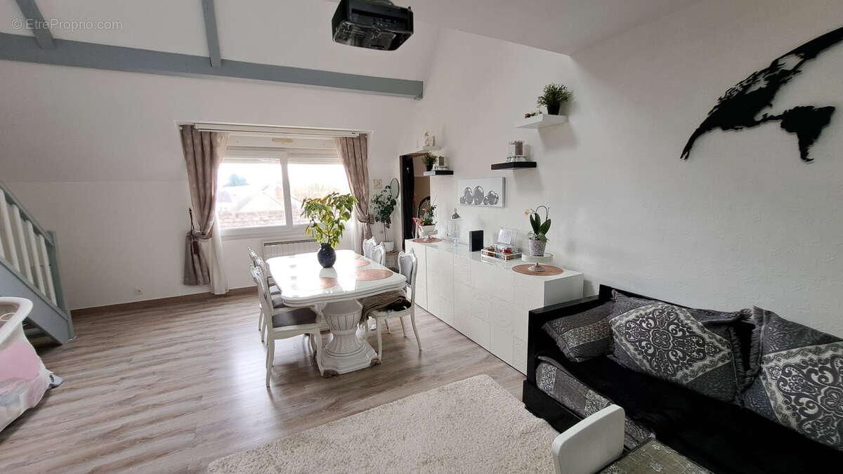 Appartement à SAINT-VALERIEN