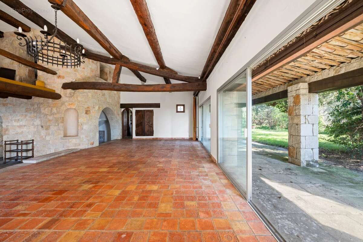 Maison à COLOMARS