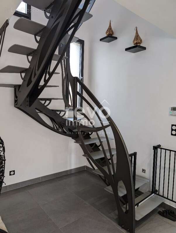 Maison à MIRABEL-AUX-BARONNIES