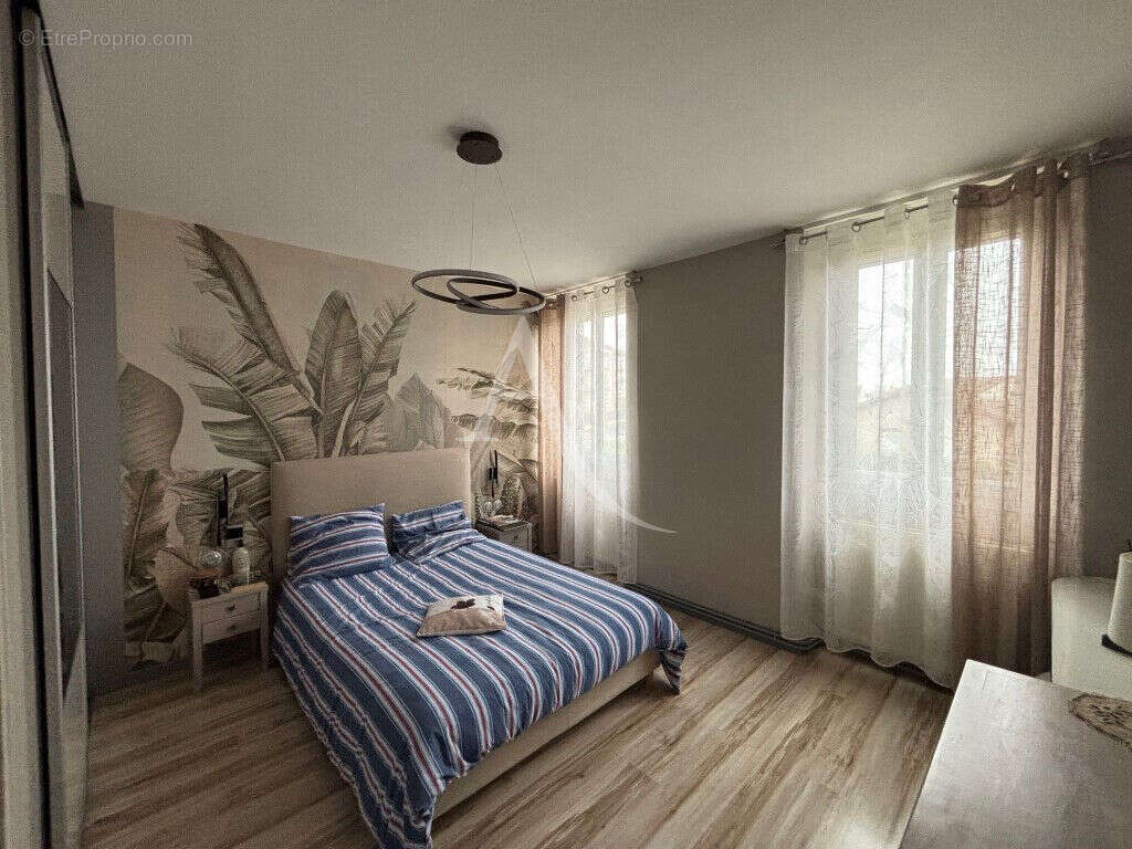 Appartement à FOURCHAMBAULT