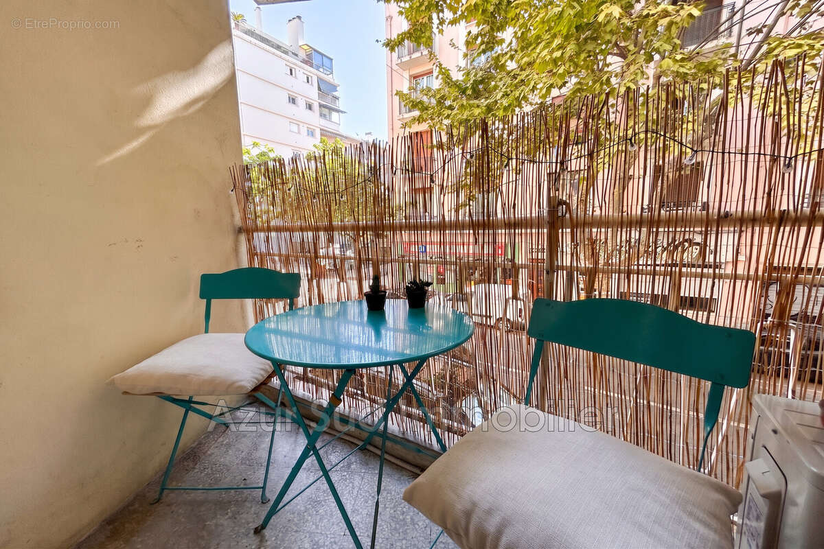 Appartement 62 m² à Antibes  - photo 8