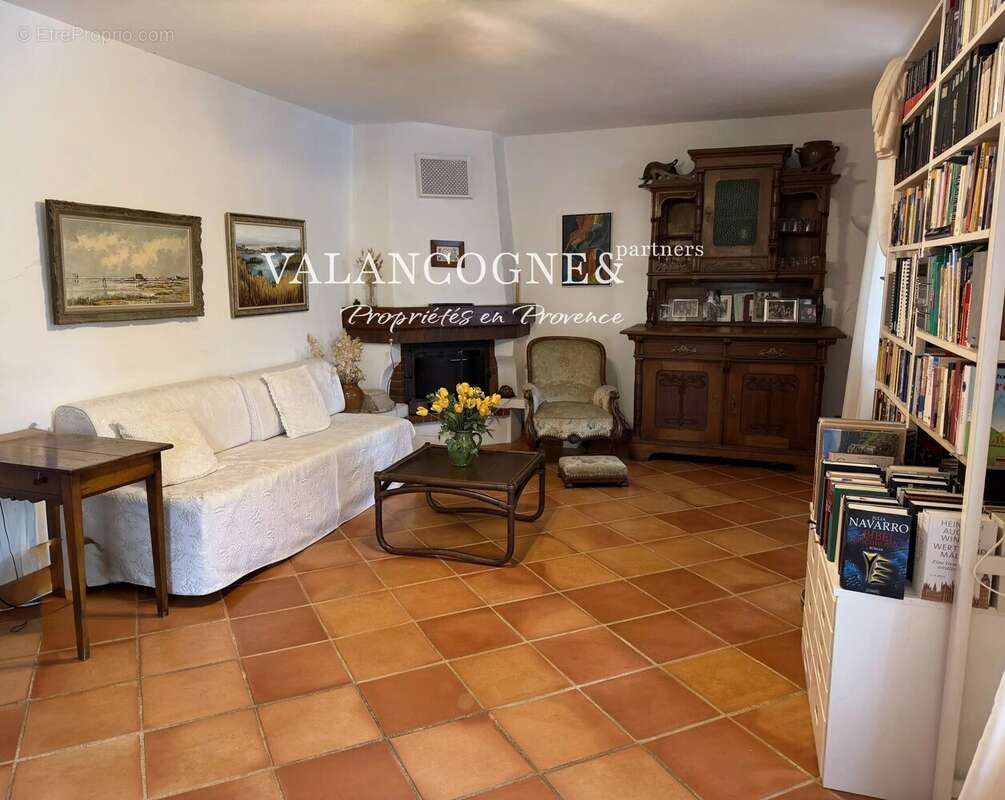 Élégante maison provençale avec piscine - photo 10