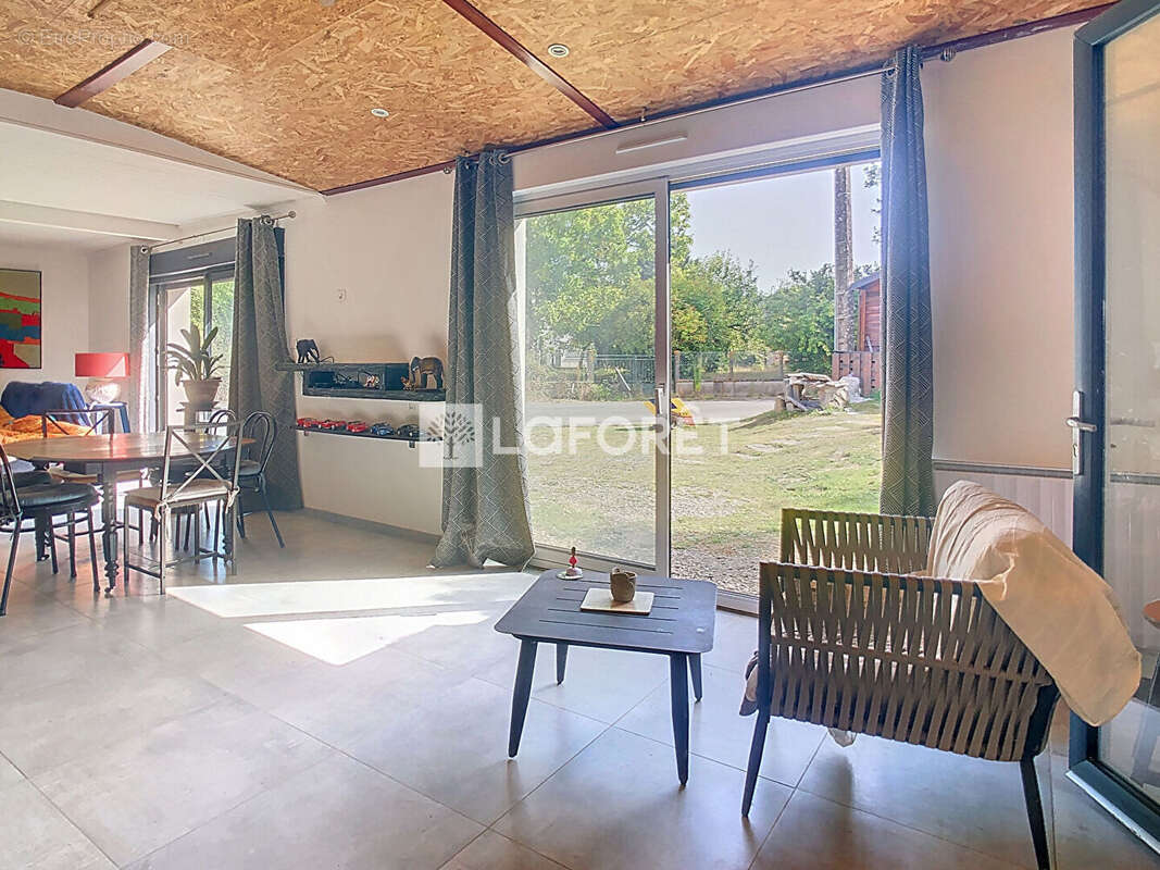 Maison à SAINT-SEGLIN