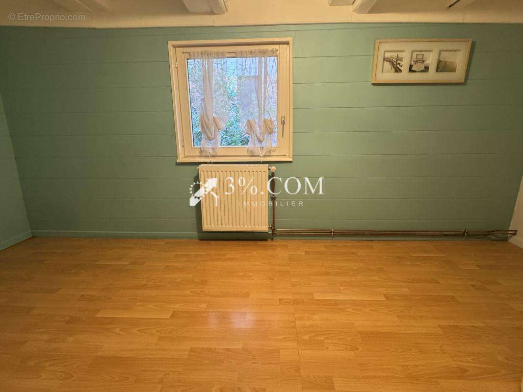 3%COM Grande maison avec cour et jardin - photo 9