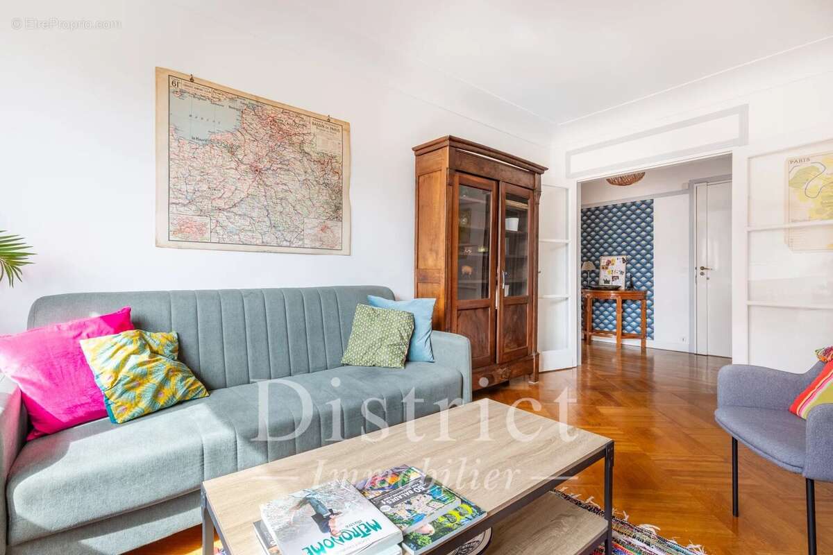 Appartement à PARIS-15E