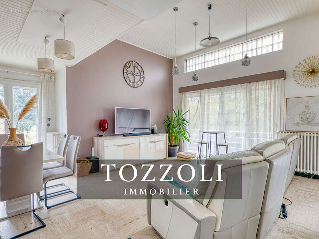 Maison à SAINT-ALBAN-DE-ROCHE