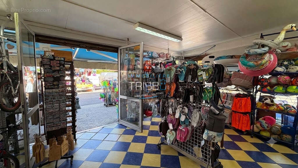 Murs et Fonds de commerce 133 m2 Saint-Cyprien - photo 2