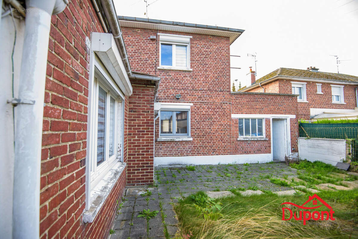 Maison à DOUCHY-LES-MINES