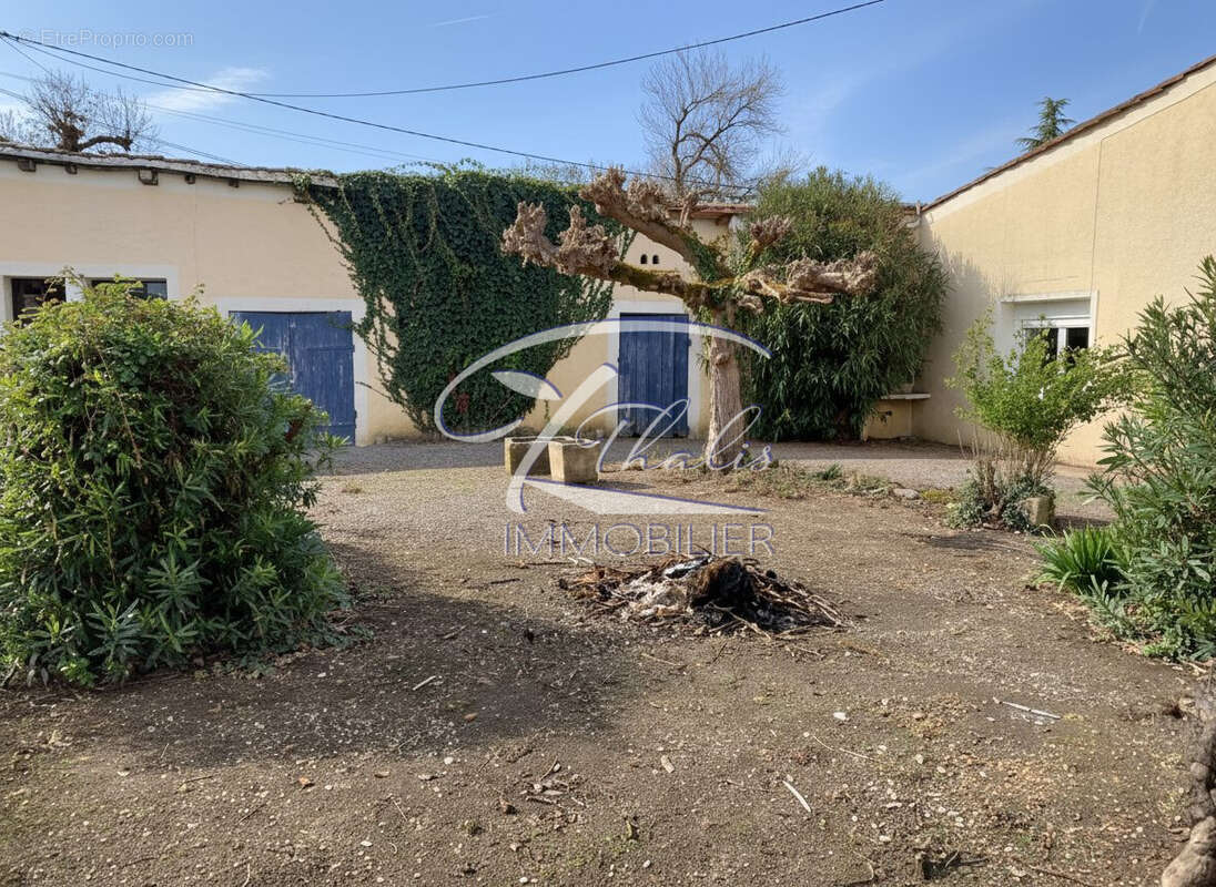 Maison à LA LANDE-DE-FRONSAC