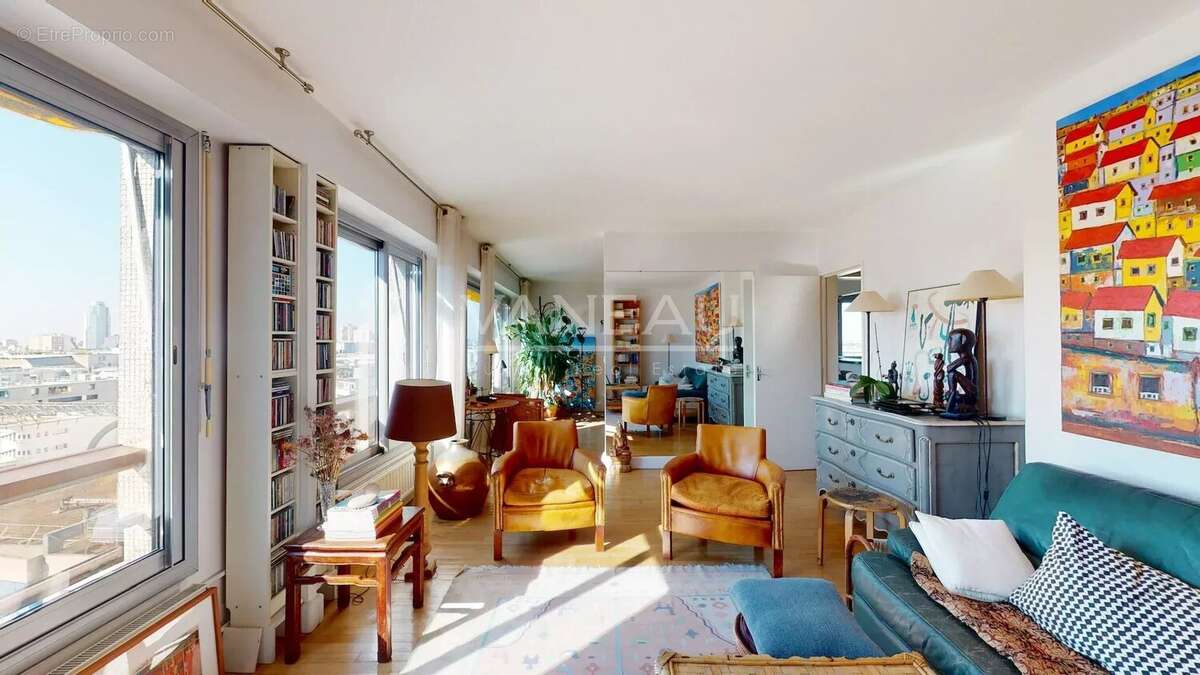 Appartement à PARIS-19E