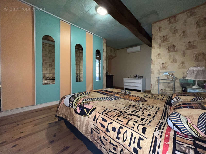 Maison à LAGUIAN-MAZOUS