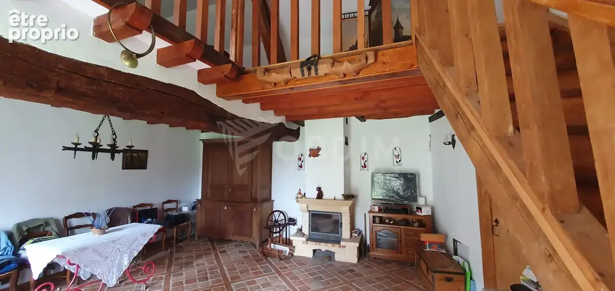 Authentique propriété en pierre avec cour intérieure, grange, colombier et vue sur le canal - photo 12