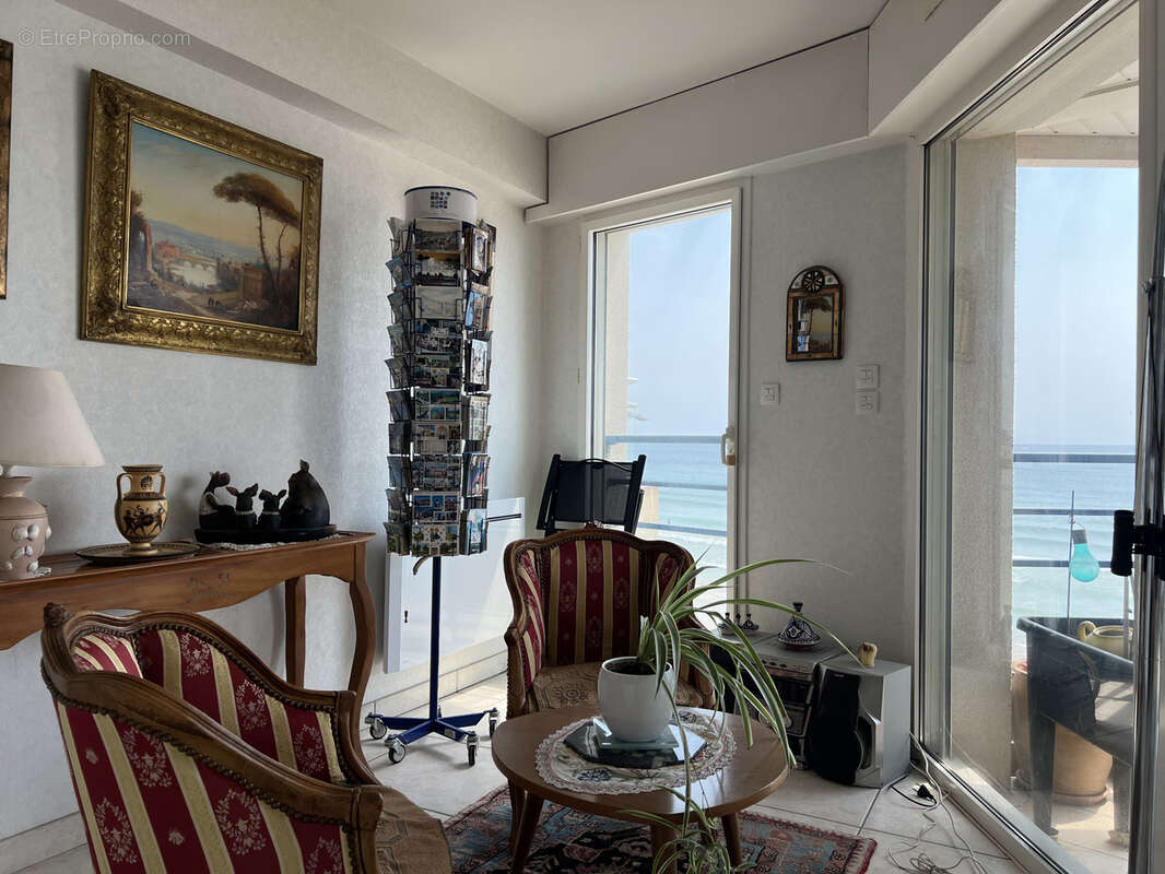 Face mer  Les Sables-d'Olonne   APPARTEMENT T4   3 chambres   Parking privatif   Cave - photo 11