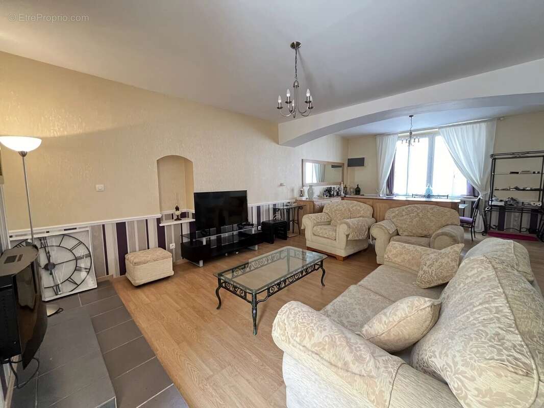 Maison à SAINT-SAVIN