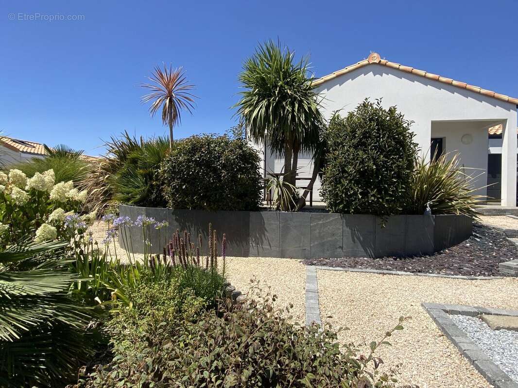 Maison 164 m² à Brem-Sur-Mer  - photo 6