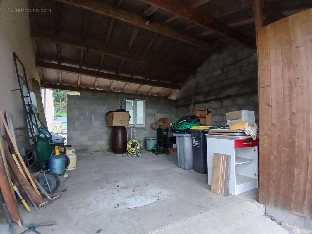 Maison à ROULLET-SAINT-ESTEPHE