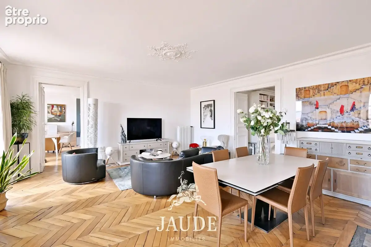 Appartement de caractère de 267,12 m2 au dernier étage avec ascenseur   2 rue Blaise Pascal, Clermont-Ferrand - photo 3