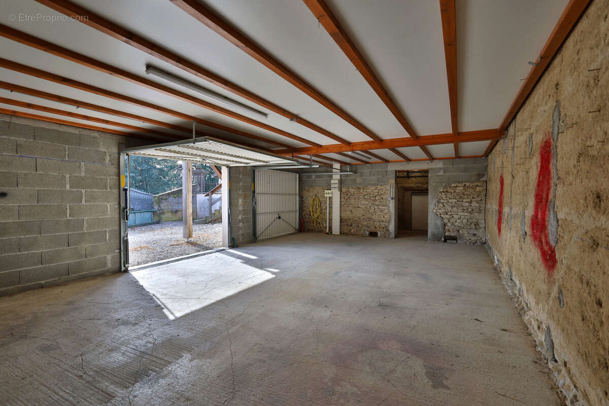 Maison à OYTIER-SAINT-OBLAS