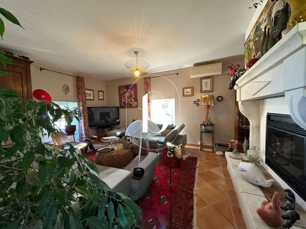 Maison à SAINT-PAULET-DE-CAISSON