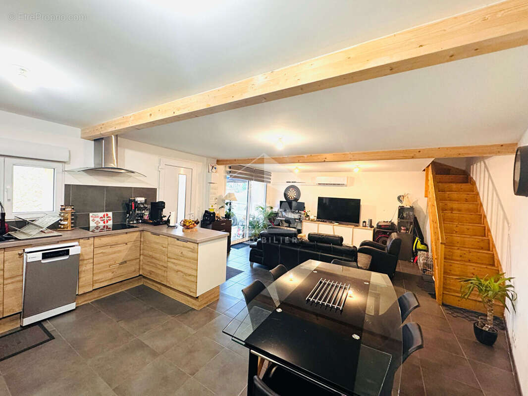 Maison à SAINT-SAVIN