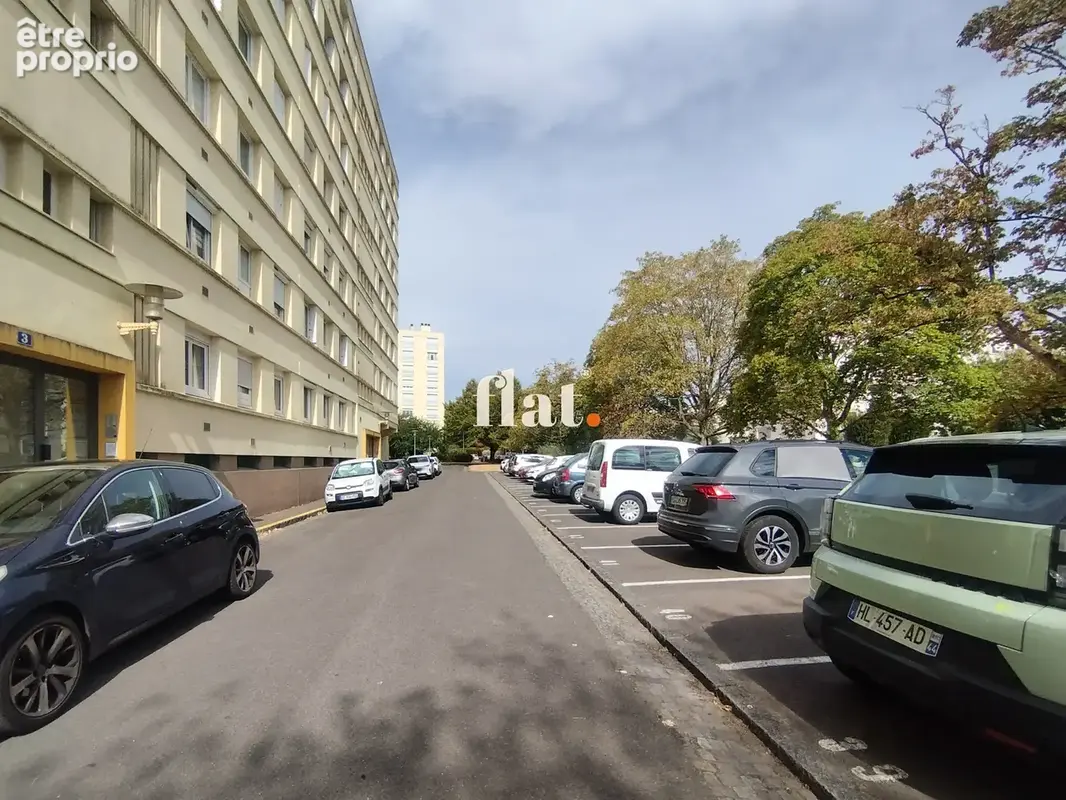 Appartement - 72 m2 - t4 (3ch) + parking + cave  - dpe d - photo 8