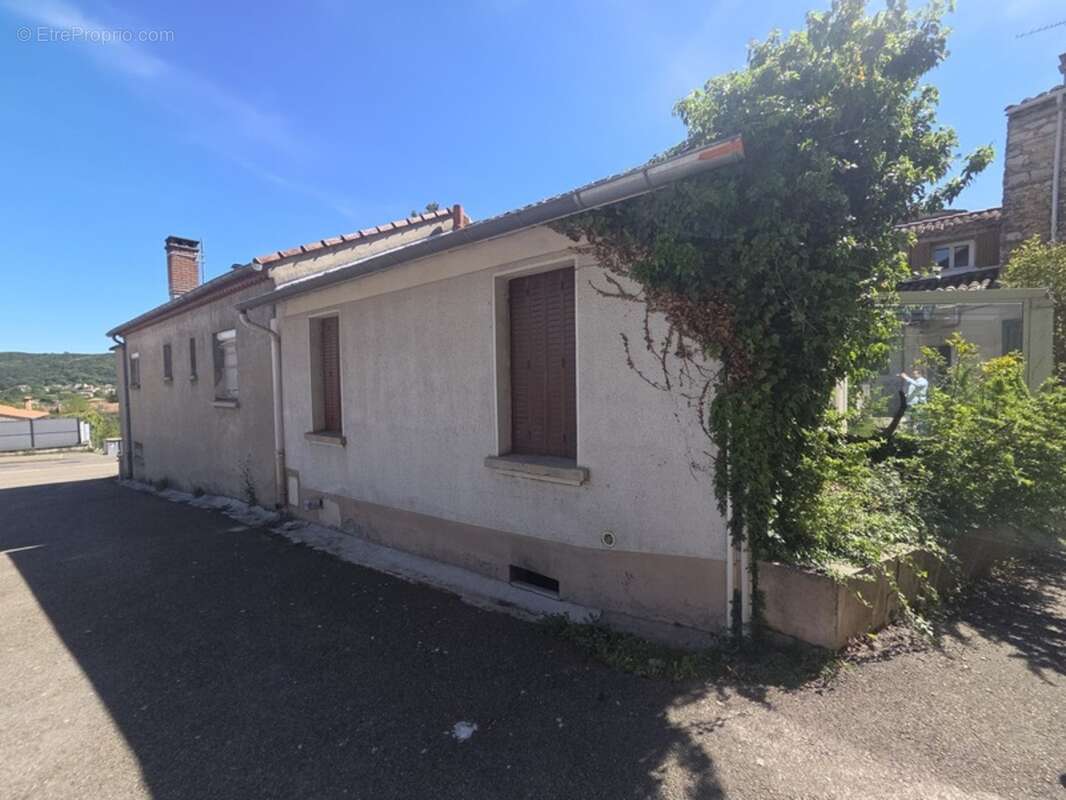 SAINT MARTIN DE VALGALGUES (30) idéal investisseur maison mitoyennes 91m² environ sur une parcelle de 175m² en centre ville - photo 24