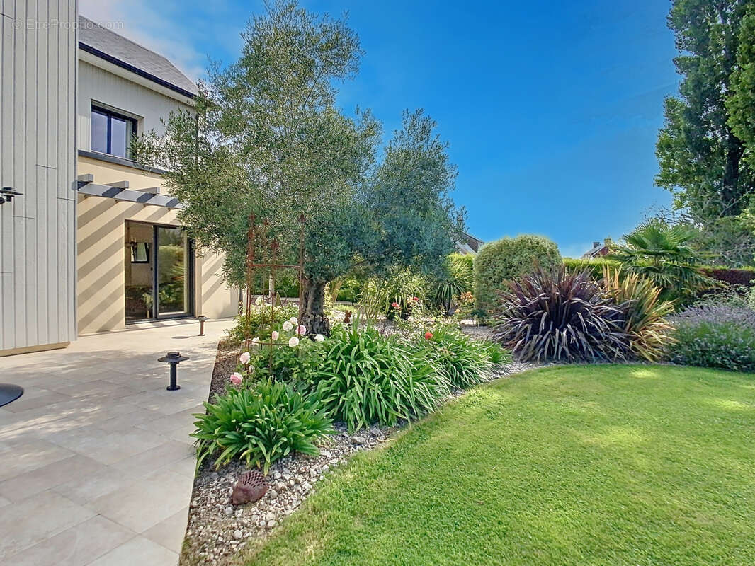 Maison à LA HAYE-DU-PUITS