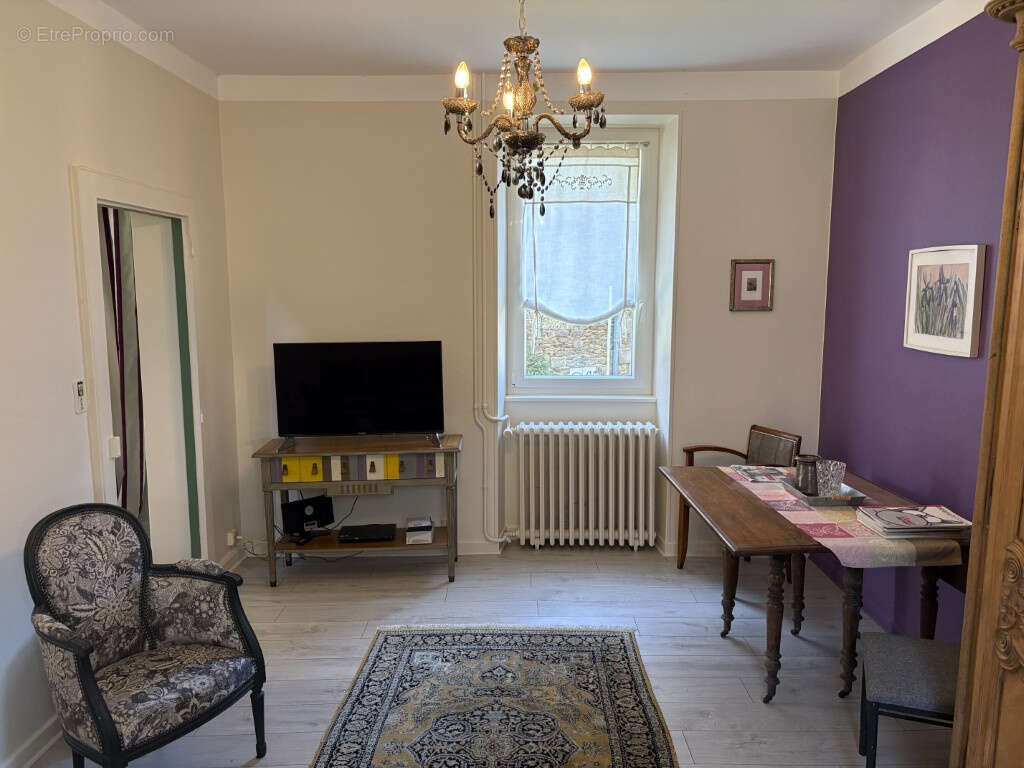 Maison à ARNAC-POMPADOUR