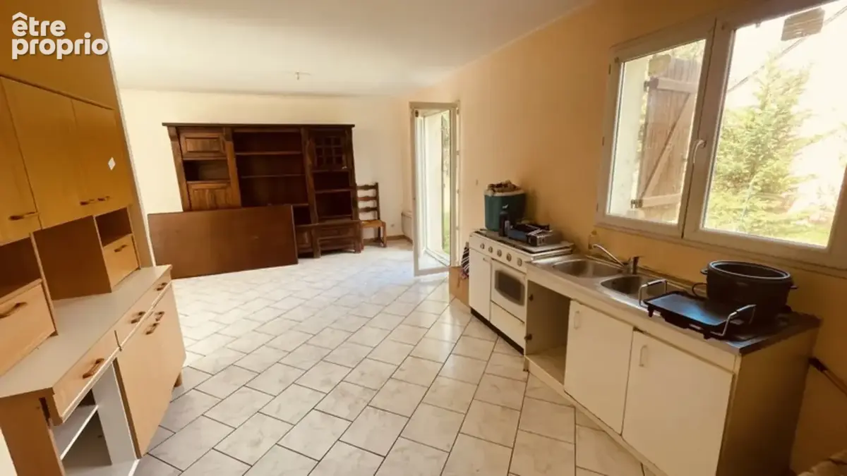 Pavillon traditionnel de plain-pied – 3 chambres – jardin de 755 m² charite sur loire proche nevers - photo 5