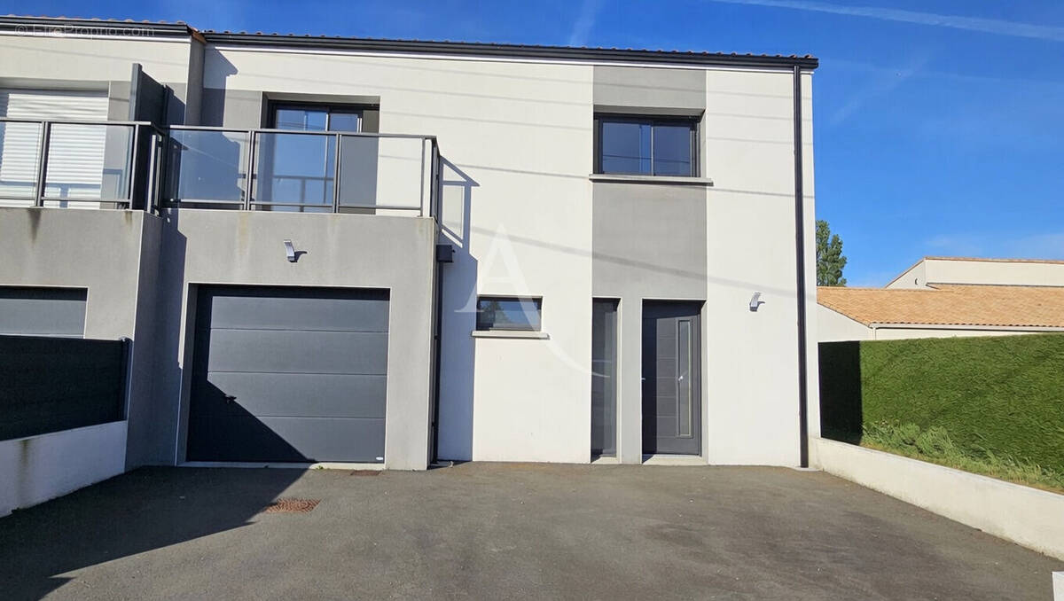 Maison à LA CHEVROLIERE