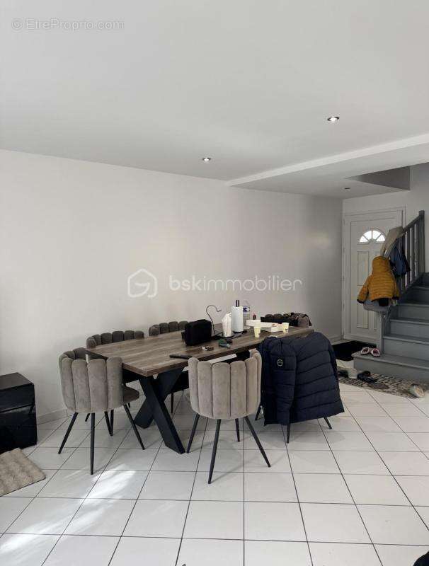 Maison à LIMEIL-BREVANNES