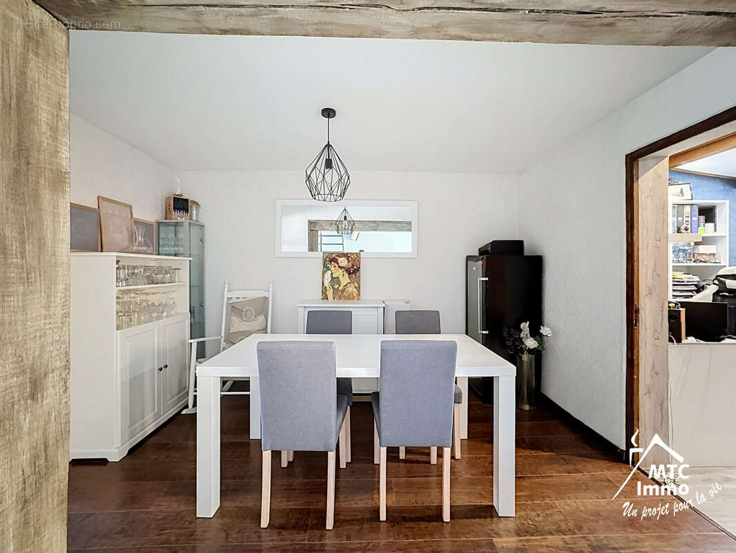 Maison à VAULX-EN-VELIN