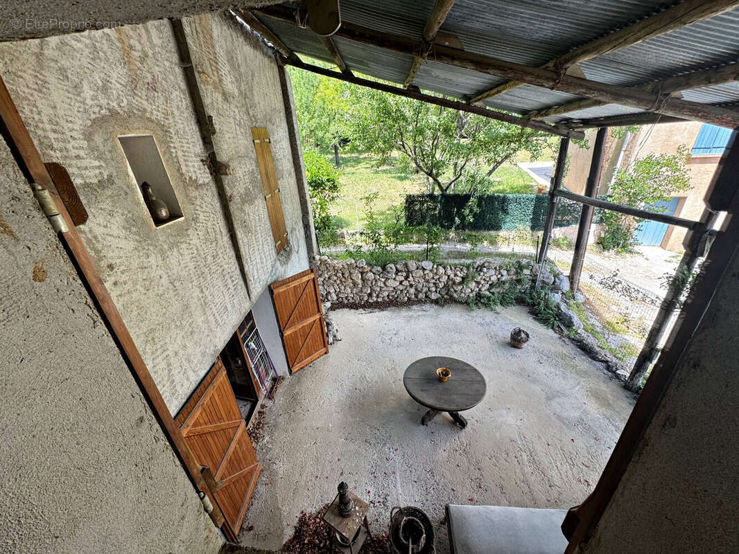 Maison 64 m² à Castellane  - photo 3