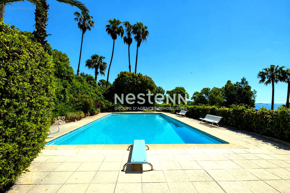 Golfe-Juan - Studio Rénové - 19m2 - Parking - Piscine - Tennis - Gardien - photo 4