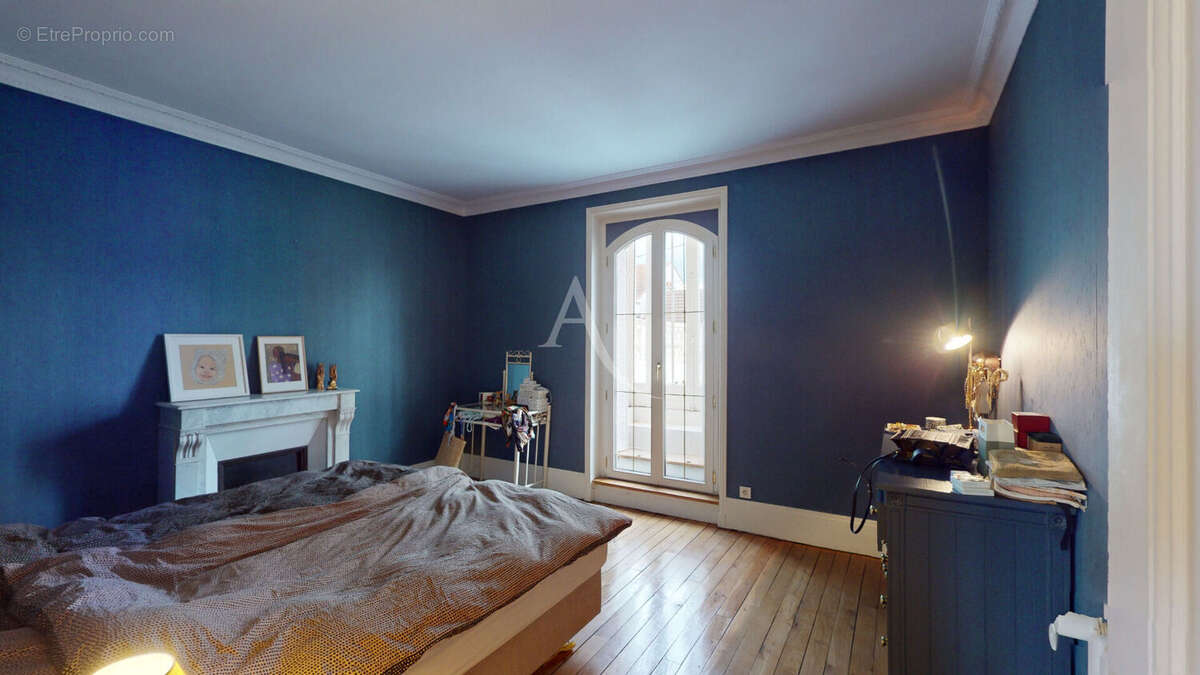 Maison à LES PAVILLONS-SOUS-BOIS