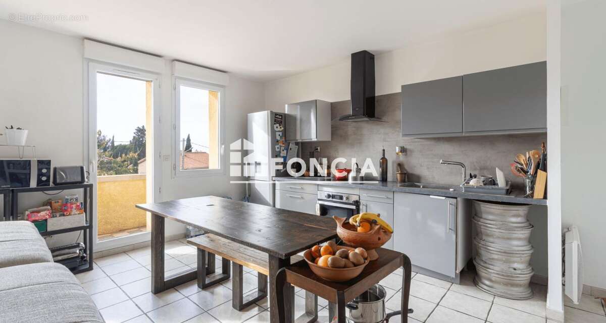 Appartement à PORT-DE-BOUC