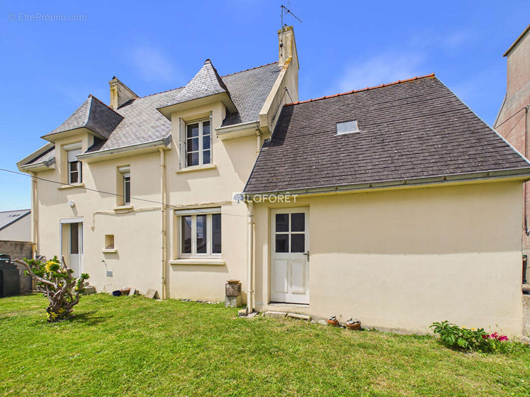 Maison à GUILVINEC