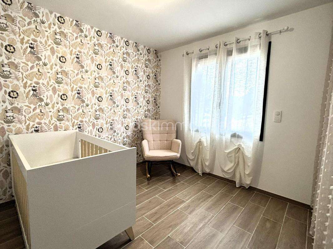 Villa neuve de plain-pied 155 m² - photo 7