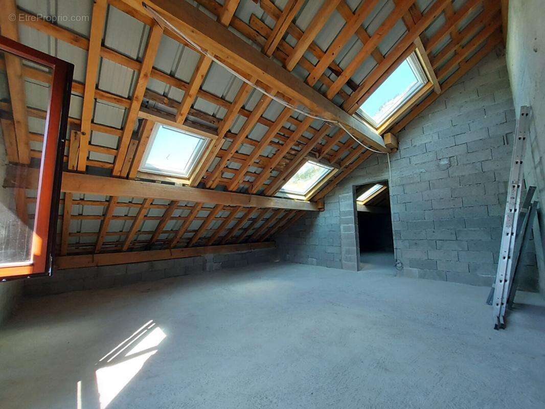 Appartement à TALLOIRES