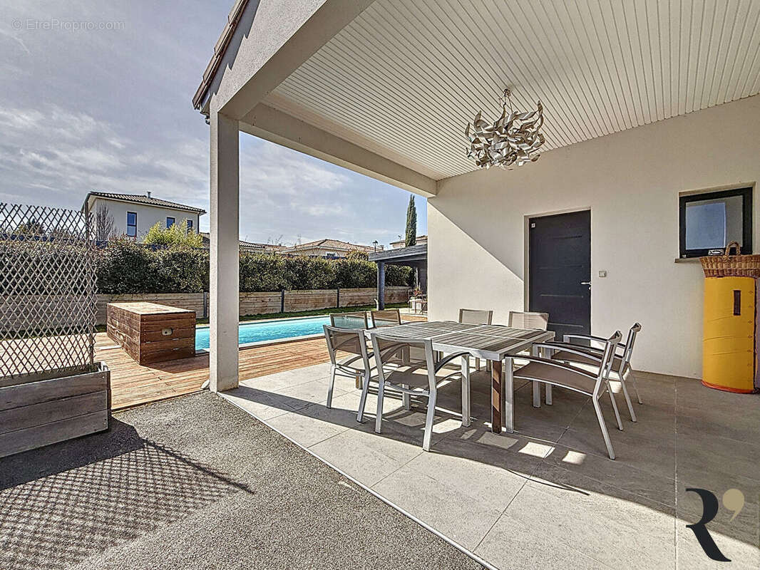 Maison à SAINTE-FOY-D&#039;AIGREFEUILLE