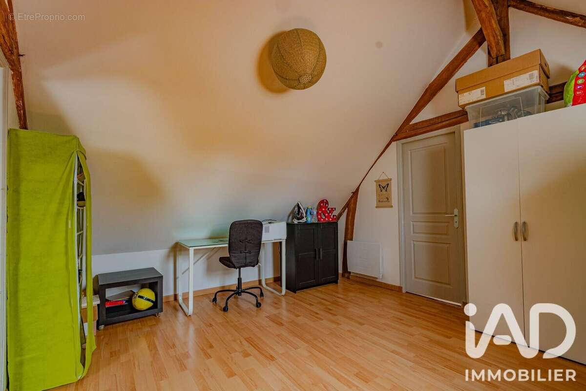 Appartement 99 m² à Gasny  - photo 8