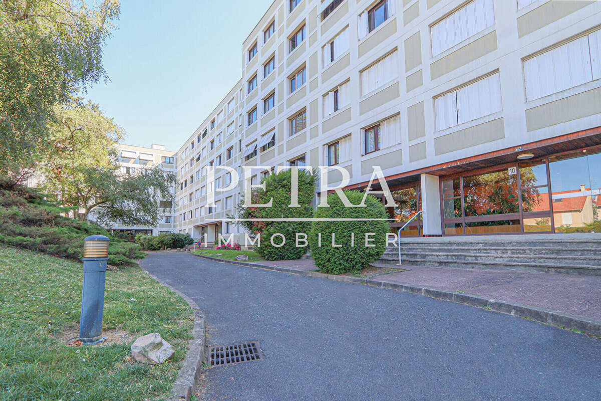 Studio 14,20 m² - chevilly-larue - l'ermitage - metro 14 et 7 - photo 7