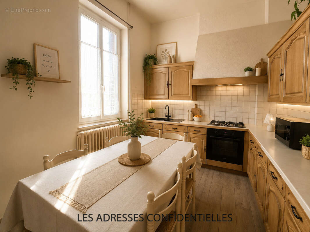 Maison à VAULX-EN-VELIN