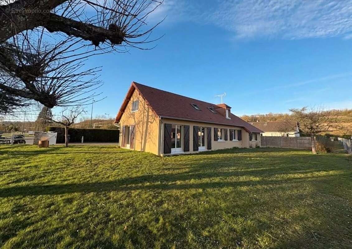 Maison à PACY-SUR-EURE