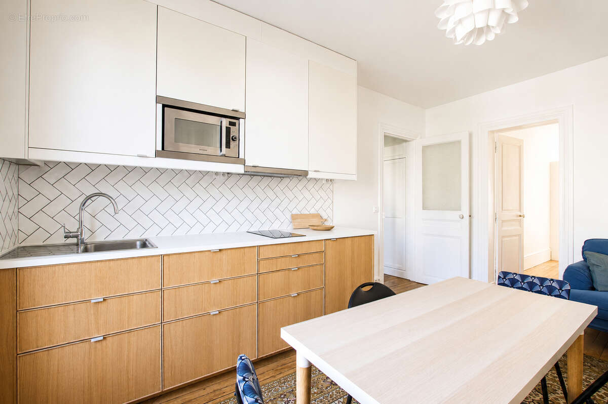 Appartement à PARIS-14E