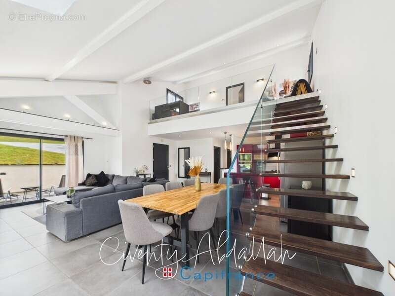 Maison à THORENS-GLIERES