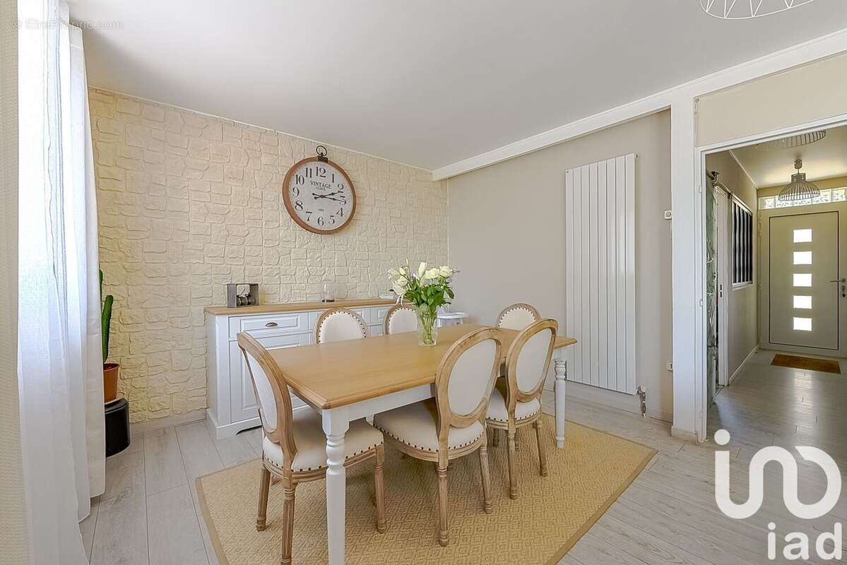 Photo 3 - Maison à MONTIGNY-LES-CORMEILLES