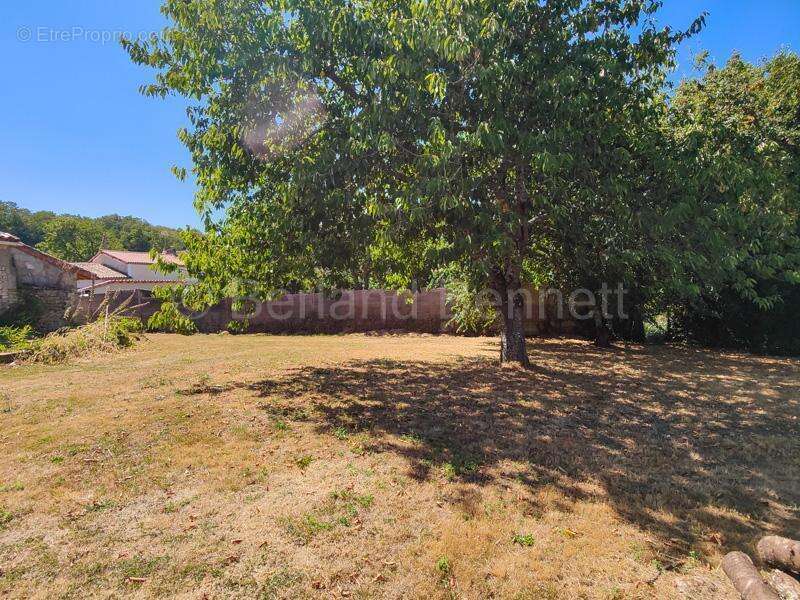 Maison à SAUZE-VAUSSAIS