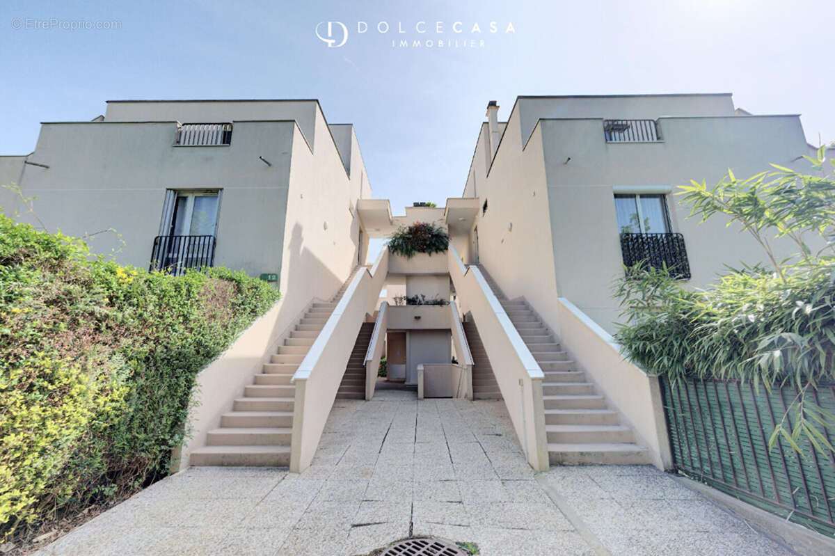Appartement à TORCY