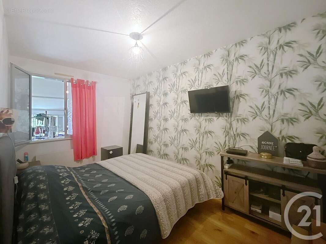 Maison à MONTMORT-LUCY